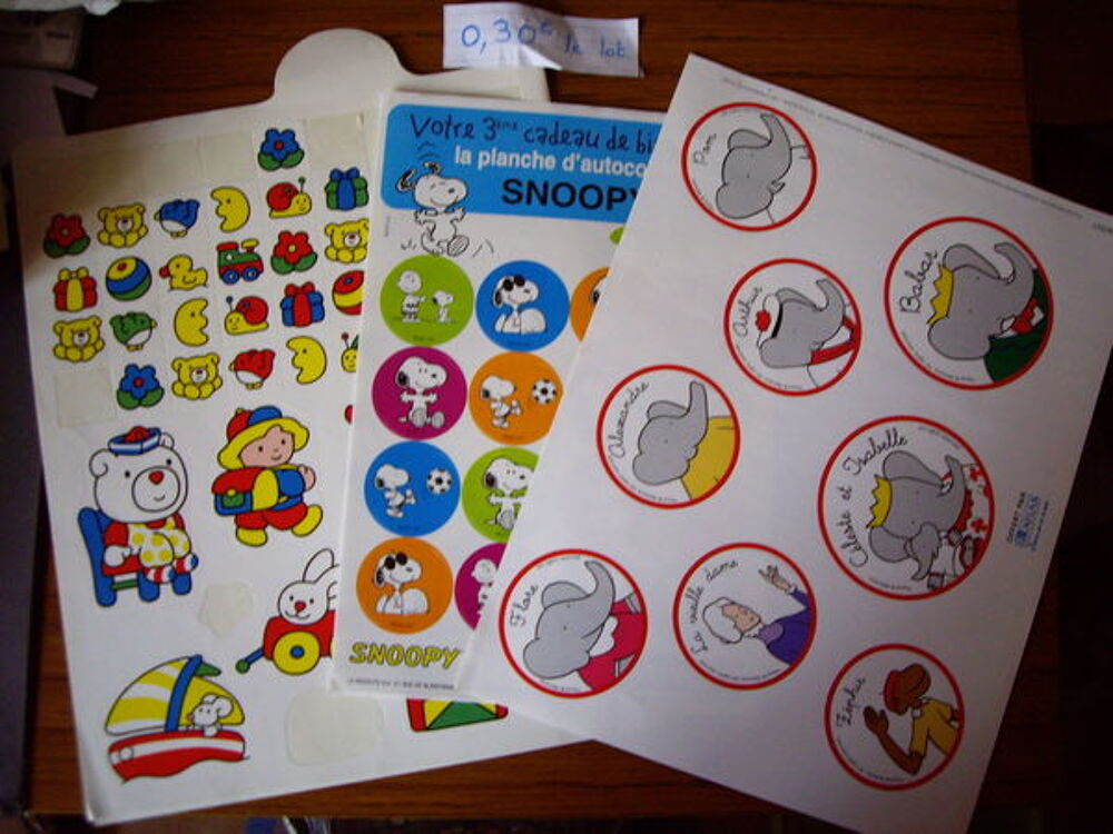 Lot de Magnets/D&eacute;calcomanies/Auto-collants Jeux / jouets