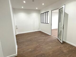   Local commercial 110 m² - Paris 75015 Vaugirard - Commerce Paris 15