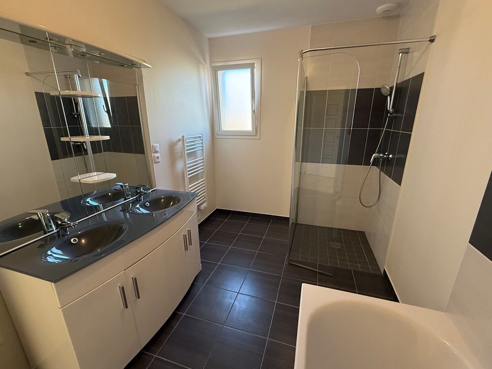 Vente Maison Maison de plain-pied - 94 m² - 3 ch - PMR La baconnière