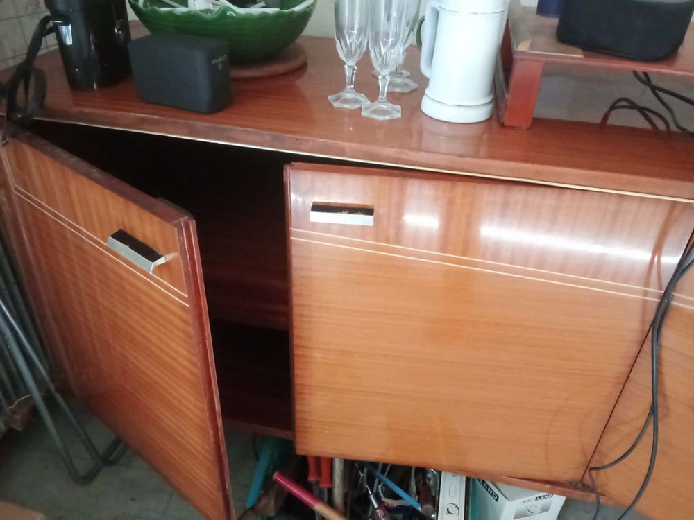 suite d&eacute;c&egrave;s et amateurs fant&ocirc;me Meubles