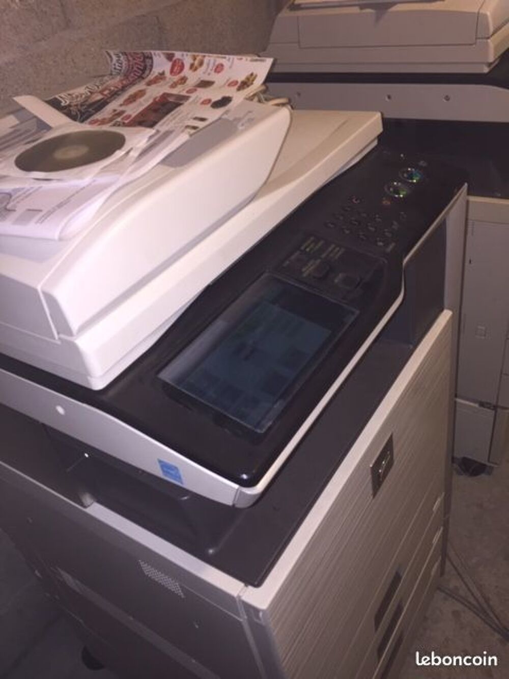 PHOTOCOPIEUR MULTIFONCTIONS COULEUR LASER NUMERIQUE PRO. Matériel informatique