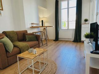  Immeuble à vendre 61 m² Tours