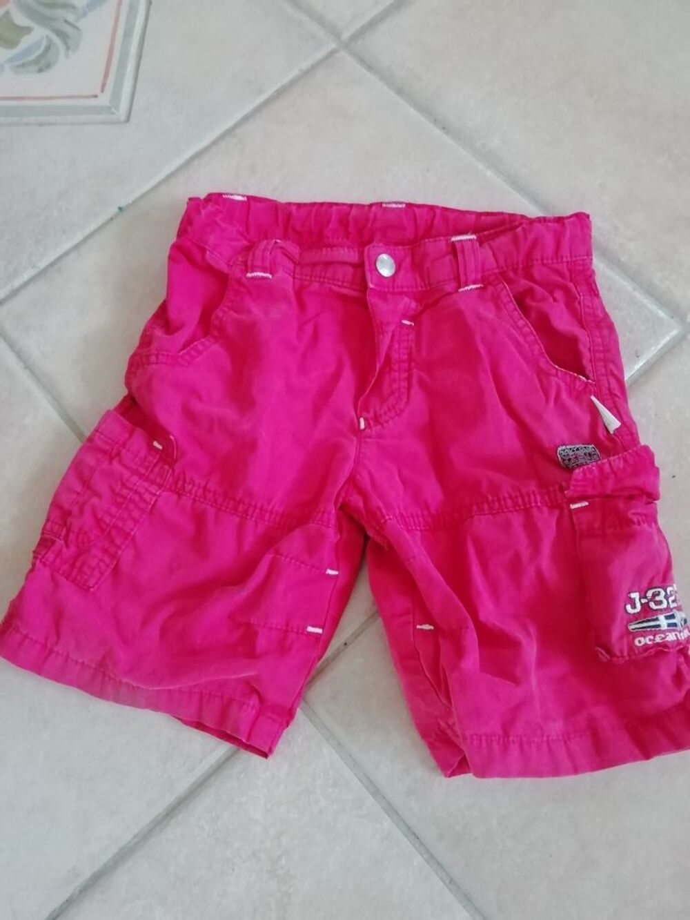 Pantacourt taille 24 mois Vêtements enfants