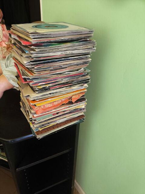 nombreux vinyle 45 et 33 tours 5 Bompas (66)