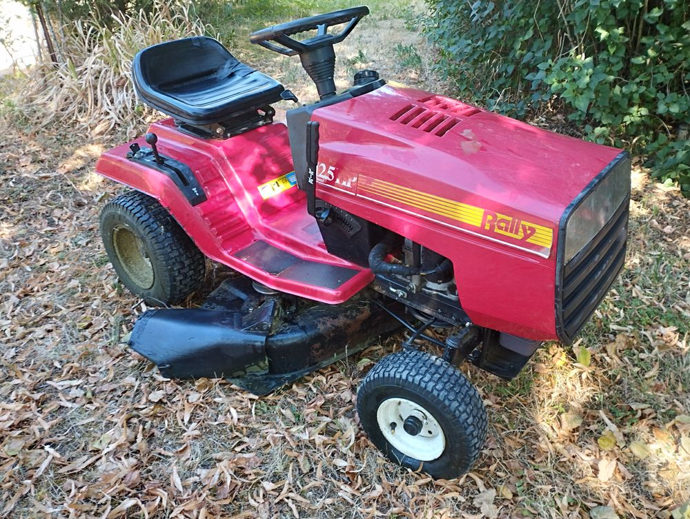 Tracteur tondeuse 12,5 HP Jardin
