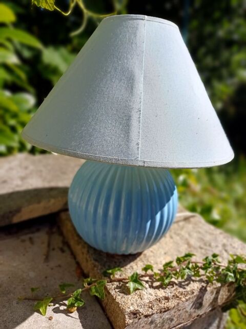 belle lampe d'appoint ou de chevet bleue 15 Plonéour-Lanvern (29)