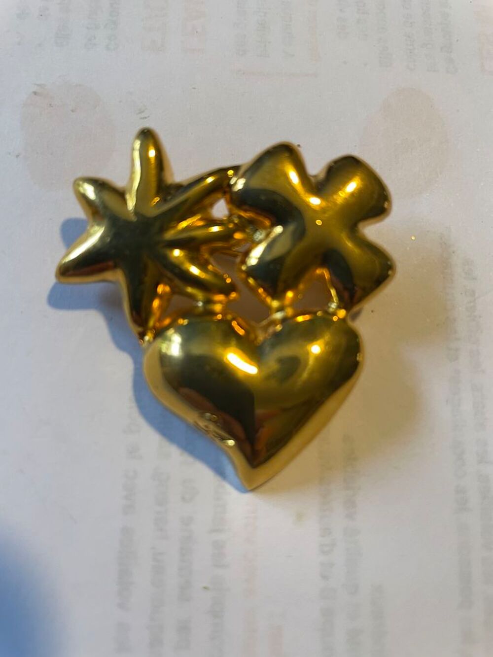 Broche dor&eacute;e PM Etoile Croix Coeur Christian LACROIX Bijoux et montres