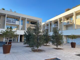  Atelier  louer 1 pice 65 m Montpellier