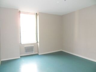  Appartement à louer 2 pièces 52 m² Boën