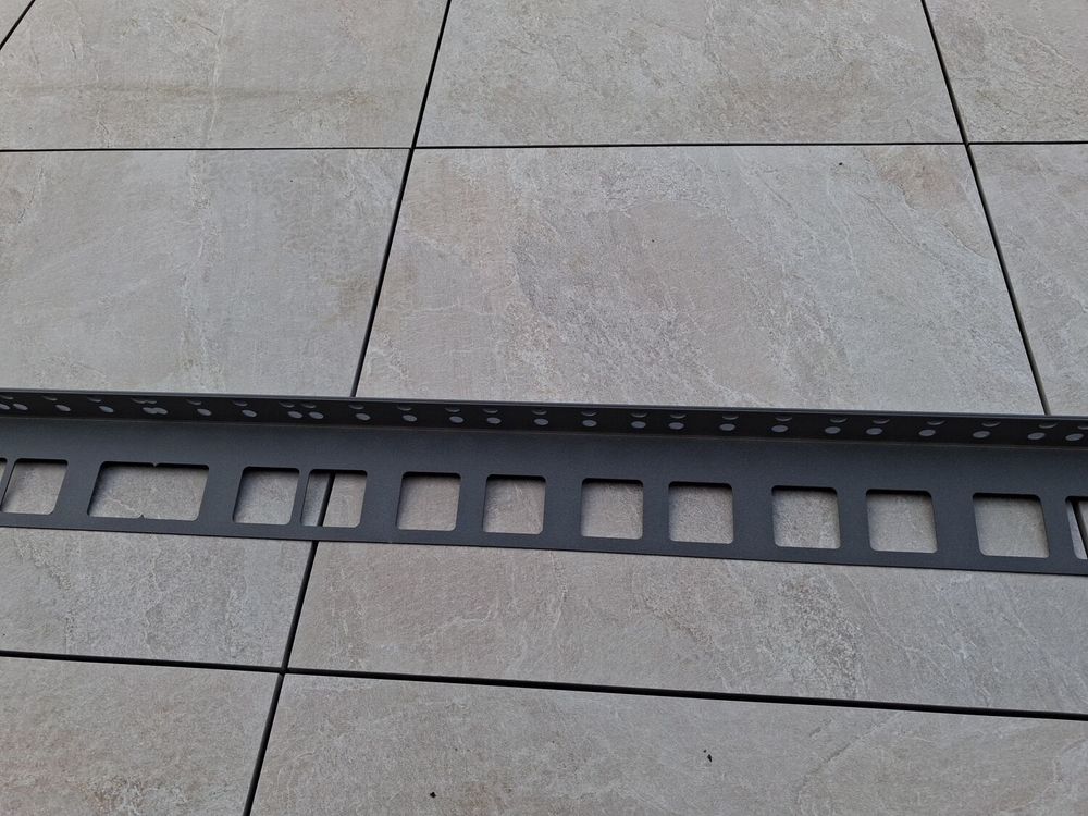 Bordures aluminium ext&eacute;rieur Bricolage