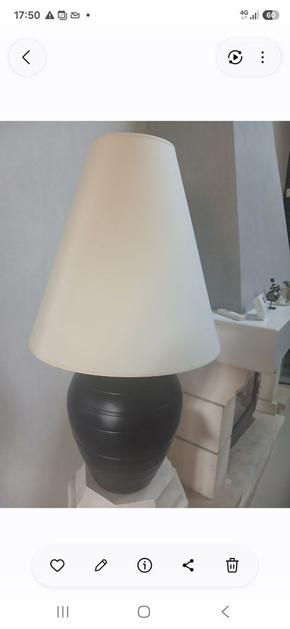 Grande lampe style asiatique pr&egrave;s de Thionville. Décoration