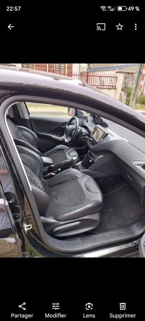 Peugeot 208 1.6 e-HDi 115ch FAP BVM6 Allure