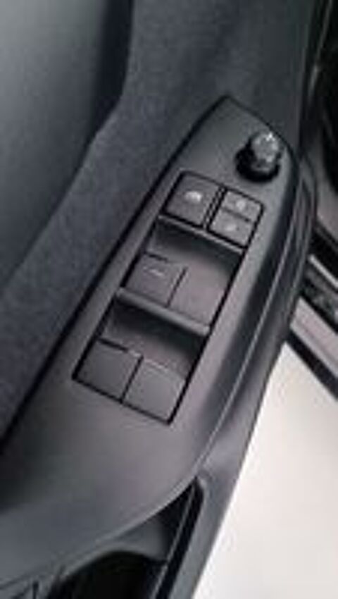 Yaris Hybride 116h Design 2025 occasion 69330 Pusignan
