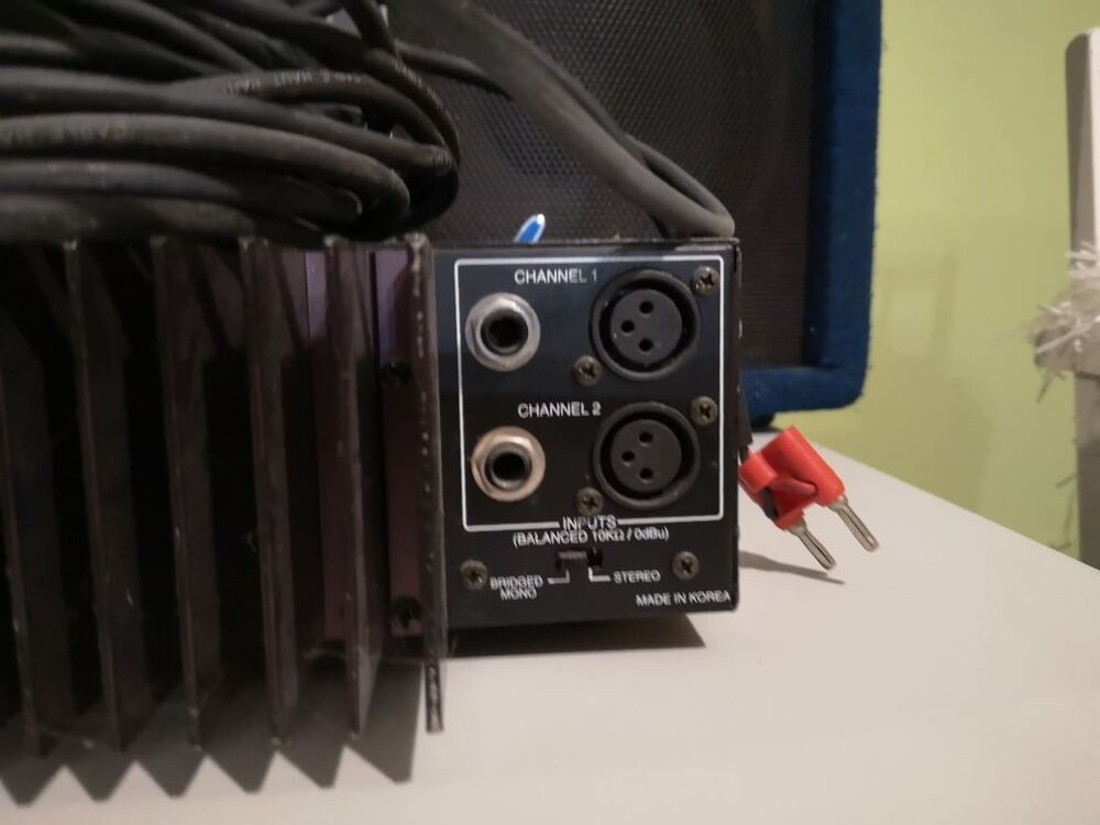 2 enceintes LDM 150 watts avec son amplificateur R 300 Instruments de musique