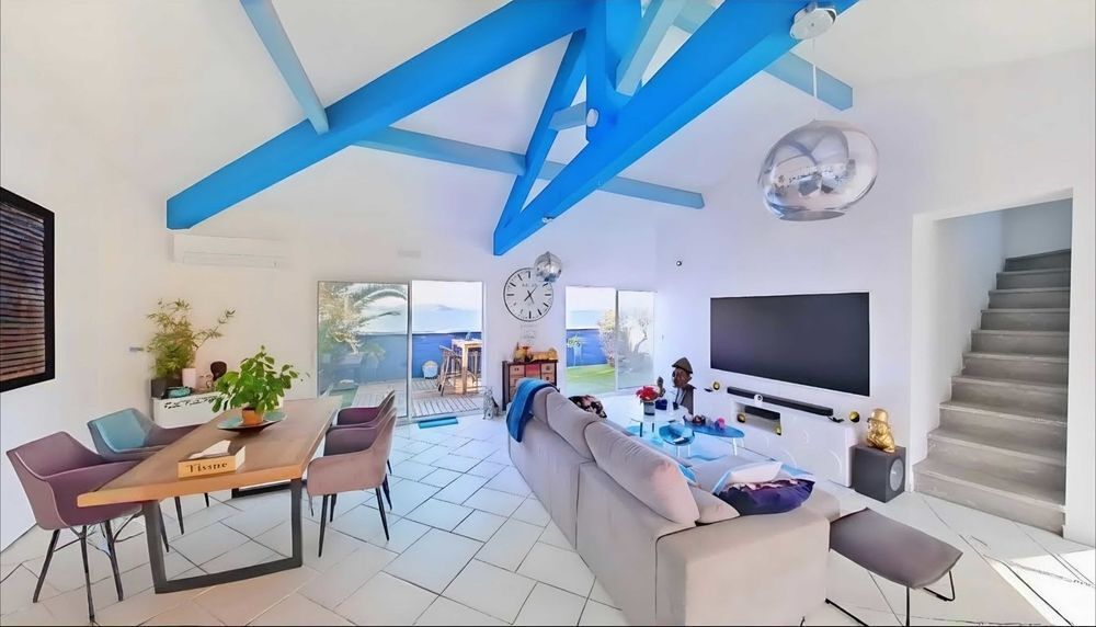 Vente Villa Villa contemporaine en première ligne sur l'étang Saint-mitre-les-remparts