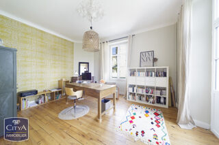  Maison à vendre 10 pièces 285 m²