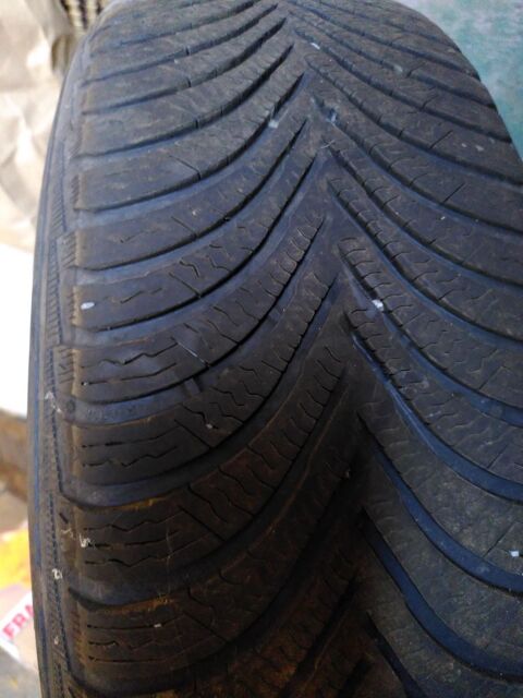 Pi&egrave;ces et &eacute;quipements Voiture Pi&egrave;ces et &eacute;quipements Voiture  occasion Marmanhac 15250