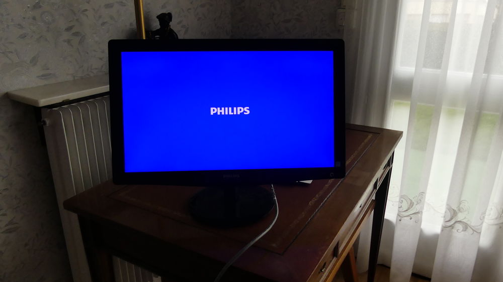 moniteur 
Matériel informatique