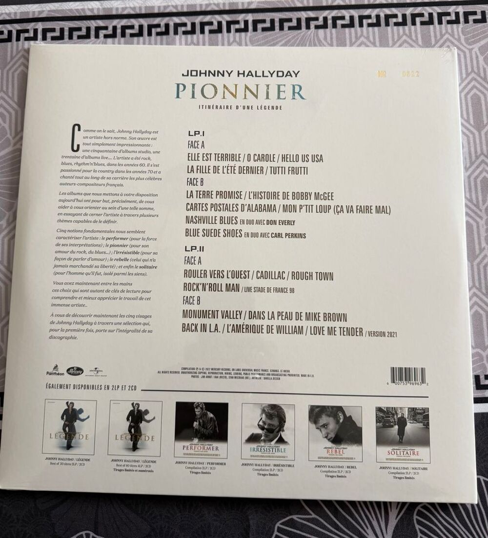 Johnny HALLYDAY " Vinyl " CD et vinyles