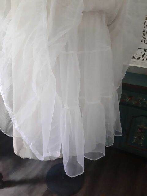 Robe de mariée et invitées 250 La Seyne-sur-Mer (83)