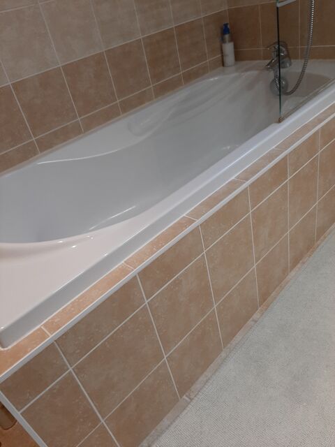 Baignoire et accessoires 130 Anse (69)
