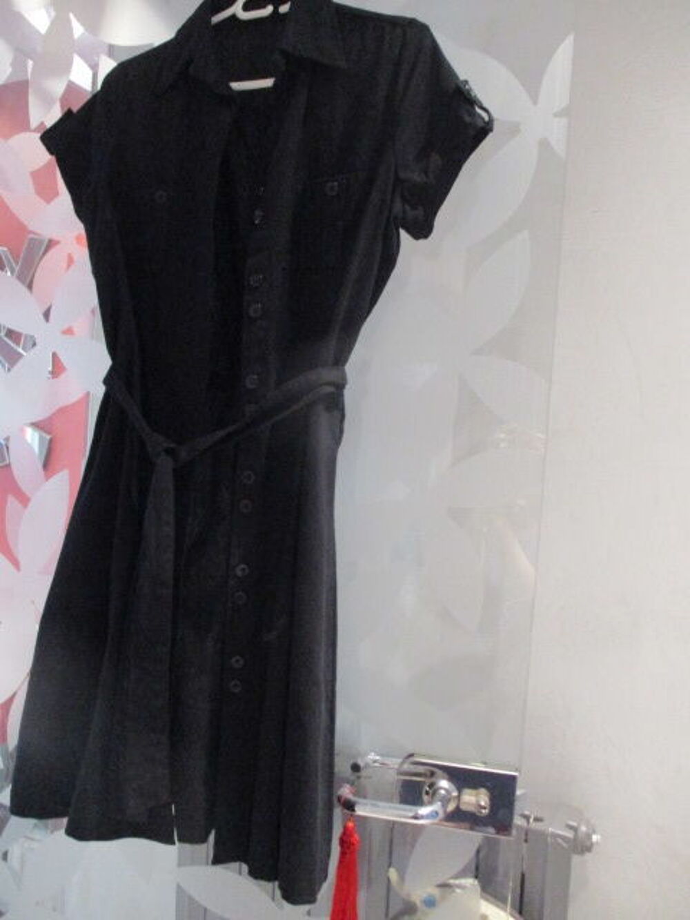 robe noire Vêtements