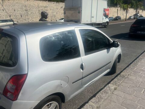 Renault Twingo II 1.2 16v 75 Expression 2009 occasion S&egrave;vres 92310