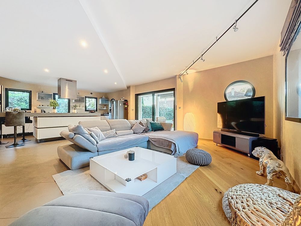  vendre  Villa Prvessin-Mons (01280)
