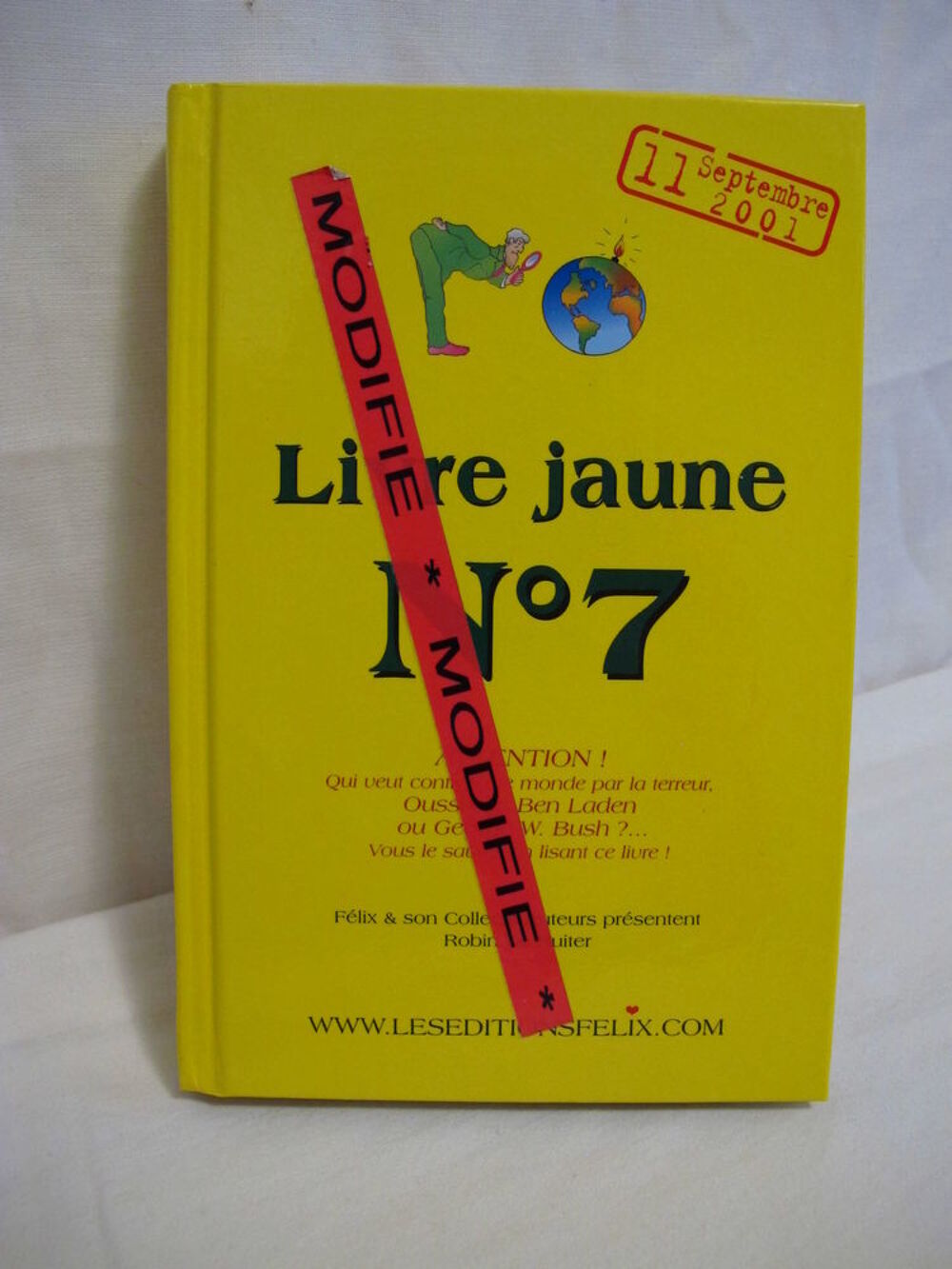 3 Livres "JAUNE" 5-6-7. Livres et BD