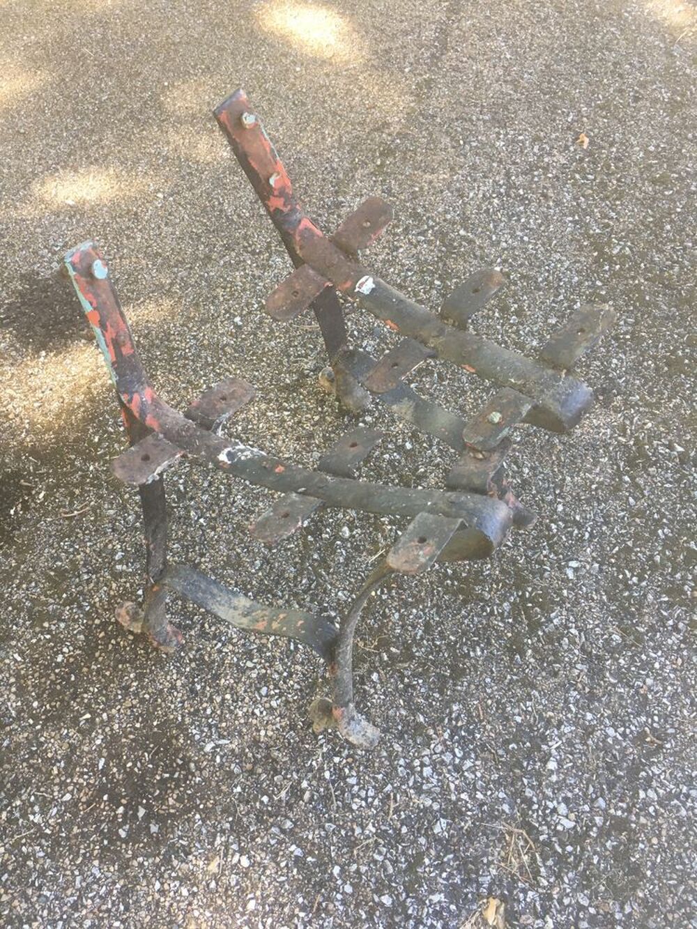Paire de pieds de banc en fer forg&eacute; (LC) Jardin