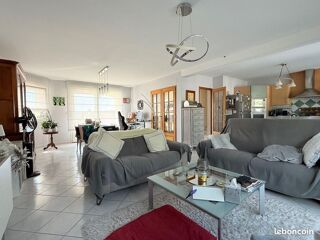  Maison à vendre 8 pièces 181 m²