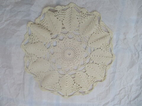 Napperon au Crochet fait main : Rond de 22,5 cm 5 La Ferté-Alais (91)
