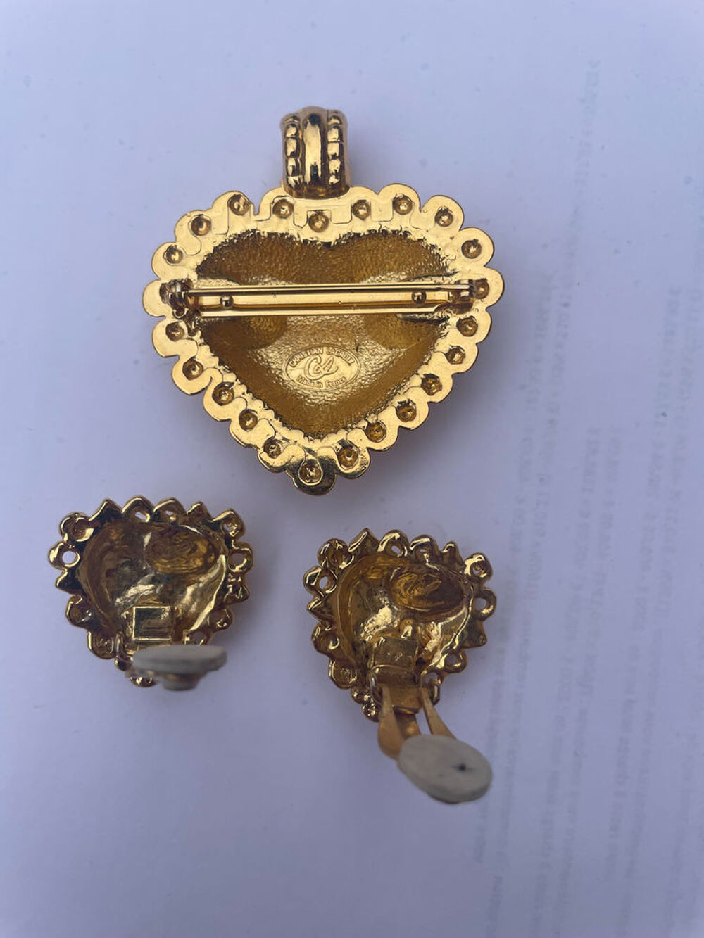 Parure Broche/Pendentif + BO Clip coeur dor&eacute; C.LACROIX Bijoux et montres