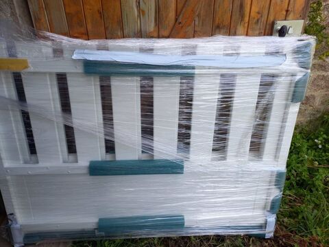 Portail  battant en PVC 990 Barfleur (50)