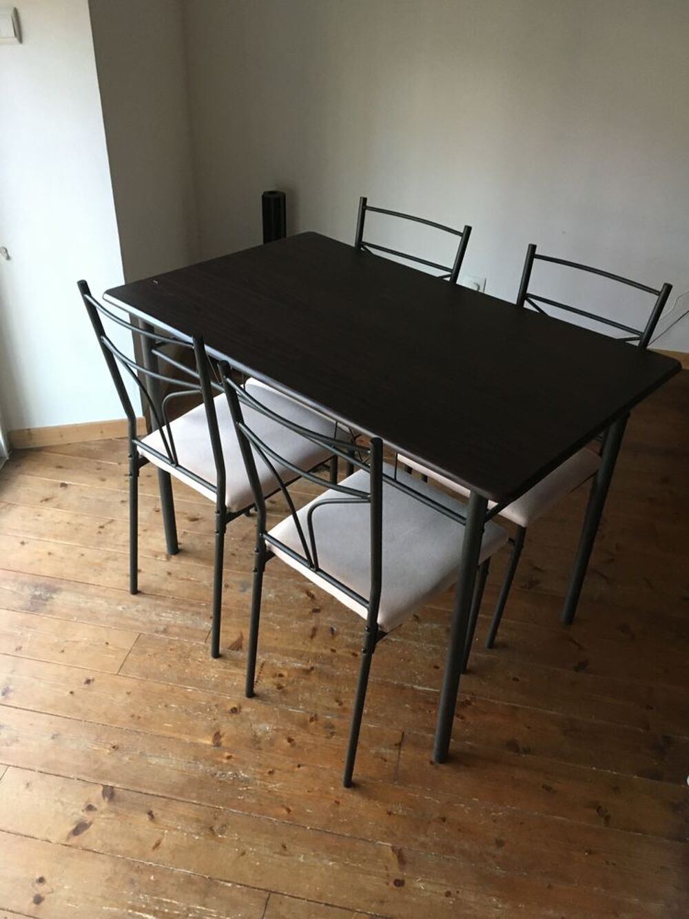 Table et chaises Meubles