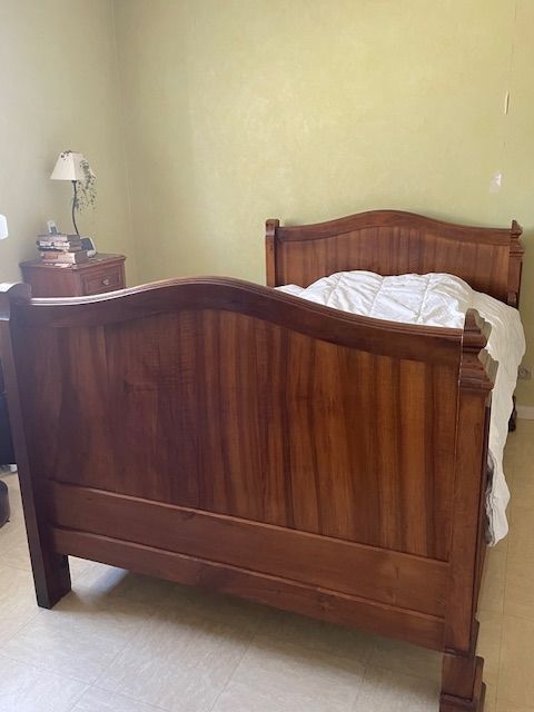 Lit ch�ne ancien 80 P�ronnas (01)