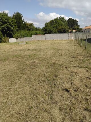  Terrain à vendre 687 m² Les sables-d'olonne