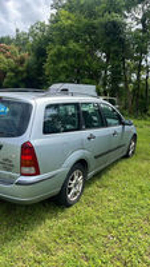 Focus Clipper 1.8 TDci - 115 Ambiente Pack 2001 occasion 33240 Saint-Laurent-d'Arce