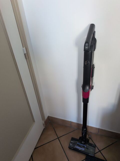 Aspirateur sans fil Hoover 80 Laval (53)