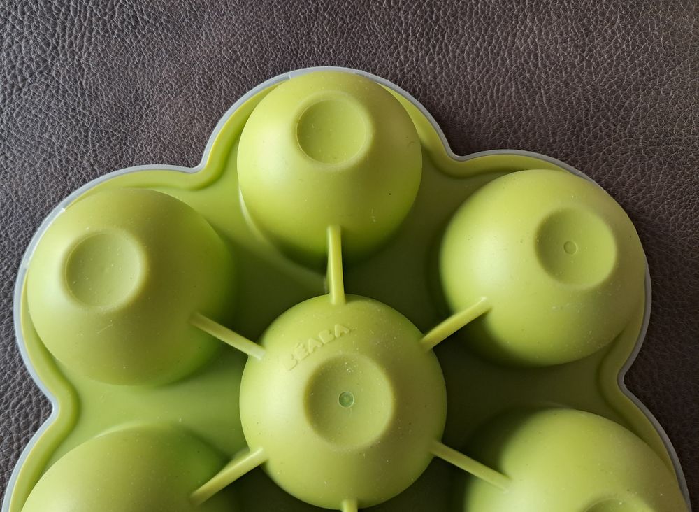 Plateau multiportions en silicone 7 portions pour b&eacute;b&eacute; B&eacute;aba Puériculture