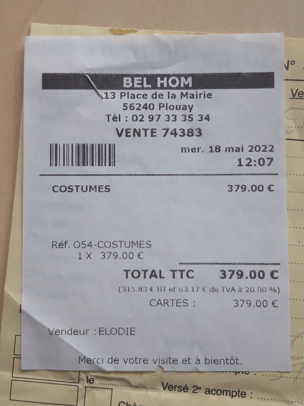 Costume 3 pi&egrave;ces neuf Vtements