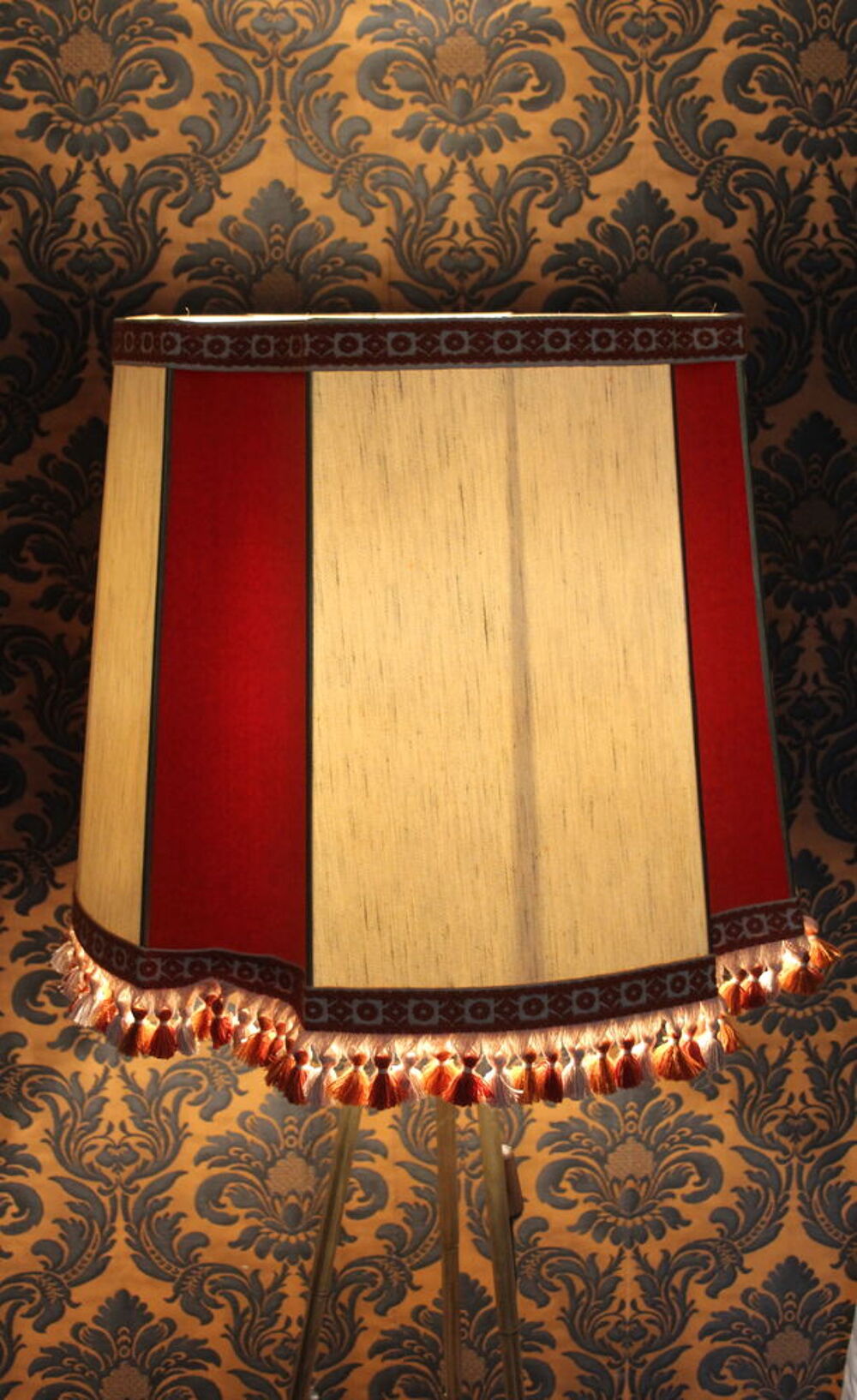 Abatjour vintage 70 velours orange &amp; ivoire
passementerie Décoration