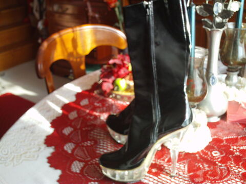 Bottes neuves simili cuir noir T 36 N376 10 Beaune (21)