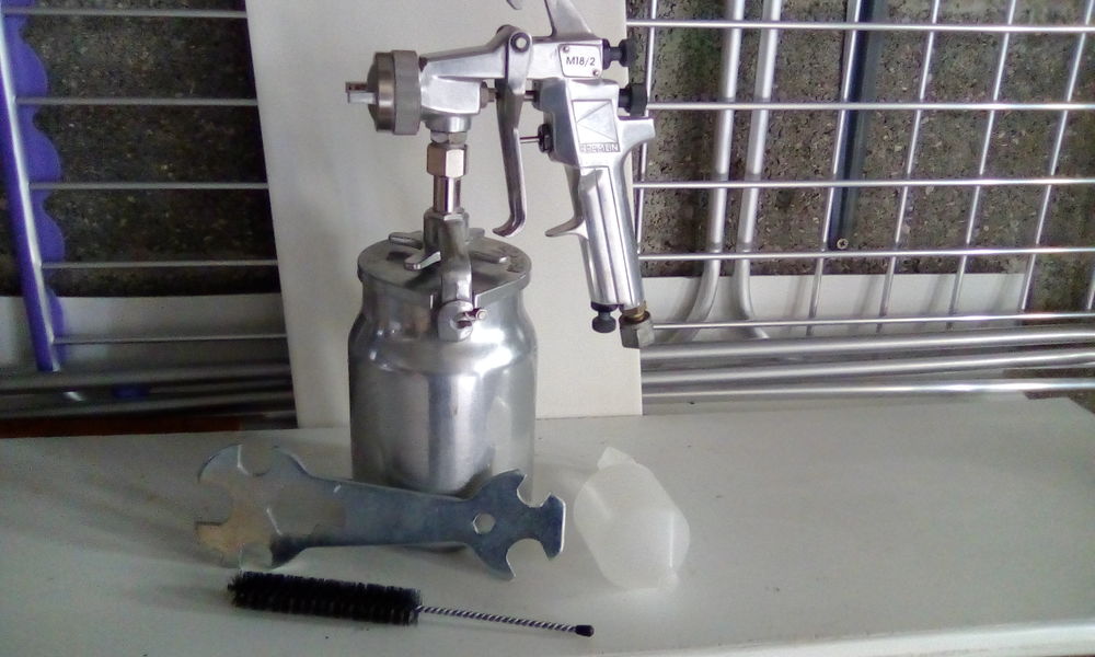pistolet peinture kremlin Bricolage
