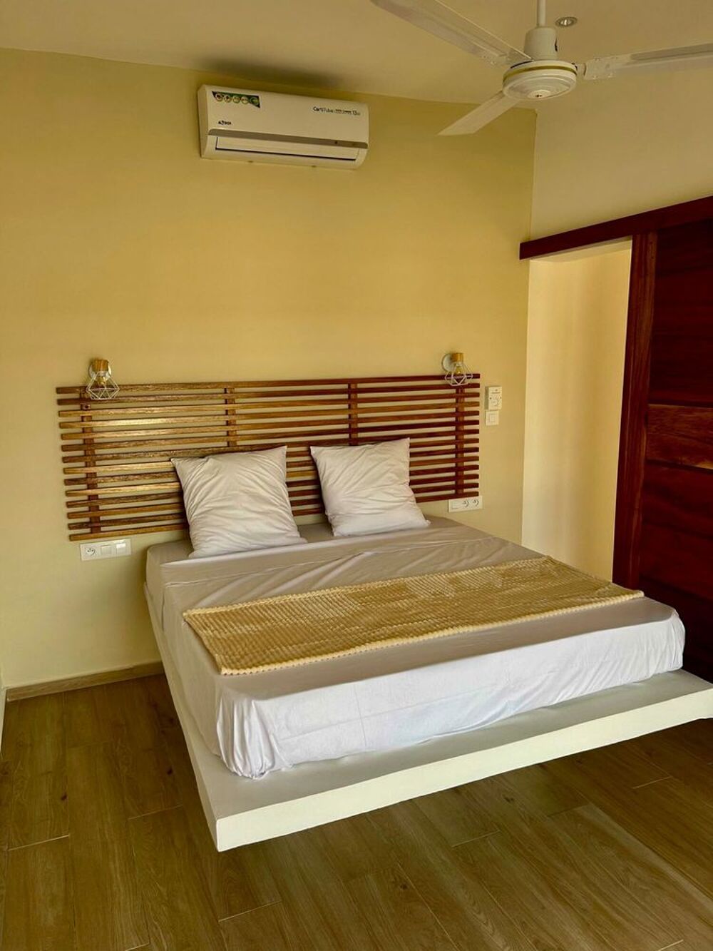 Vente Villa Maison neuve contemporaine à la Somone Somone, sénégal (Senegal)