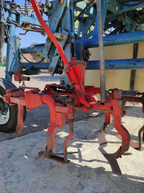 Mat&eacute;riel Agricole / Viticole Mat&eacute;riel Agricole / Viticole 2225 occasion Polisot 10110