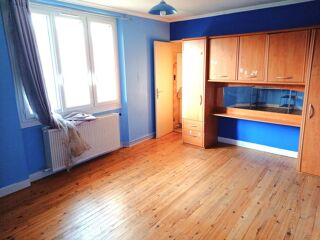  Villa à louer 6 pièces 136 m²