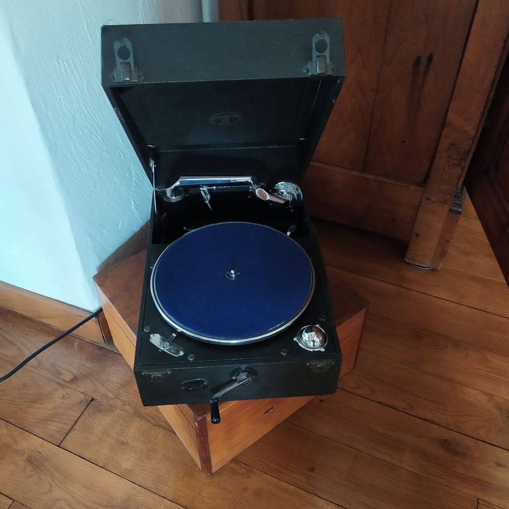 gramophone et disques vinyle 