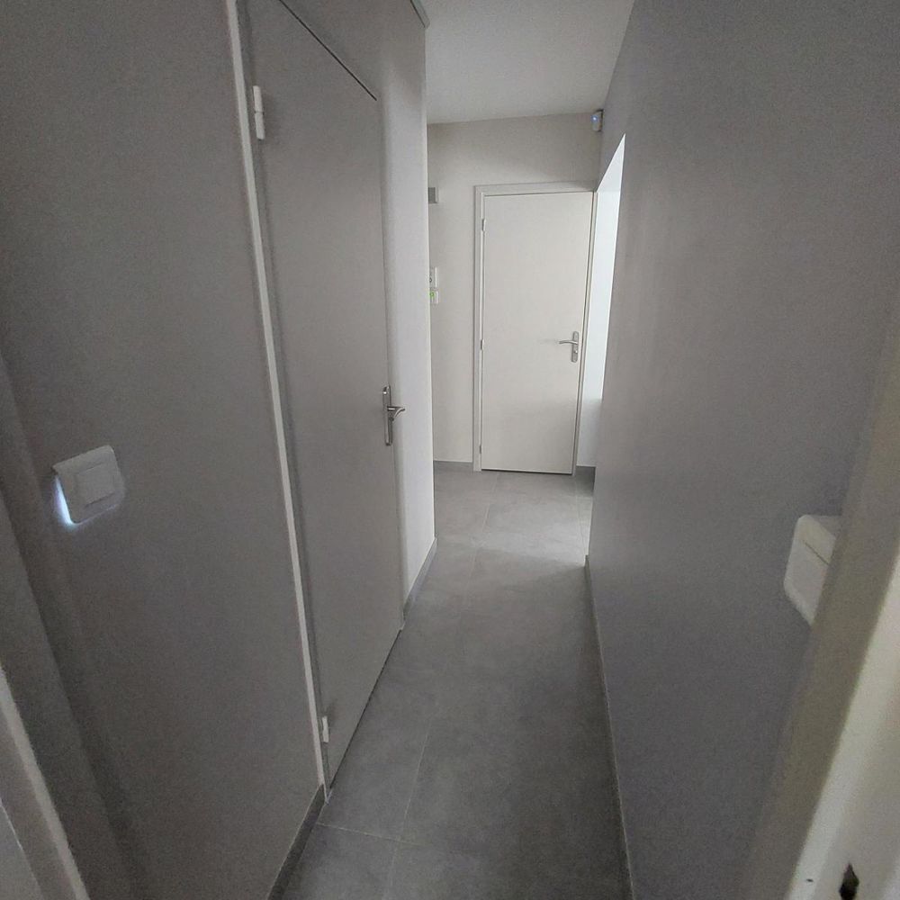 Location Appartement Appartement meublé type 3 avec parking aérien en résidence sé... Reims