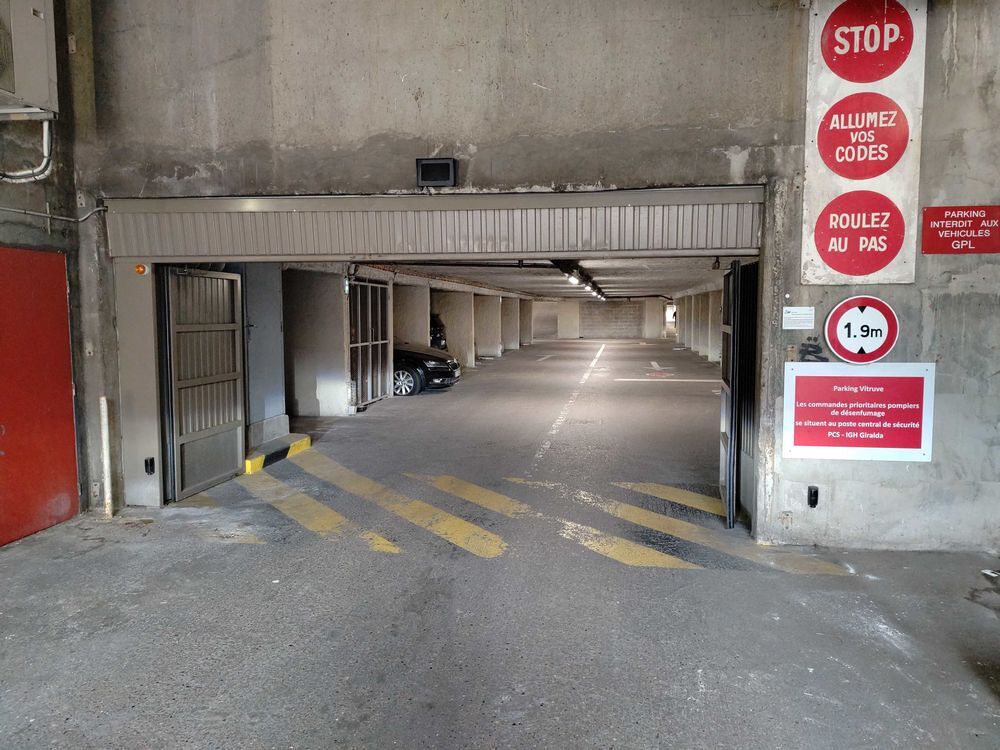 Vente Parking/Garage Garage fermé 12m2 Square vitruve Paris 20
